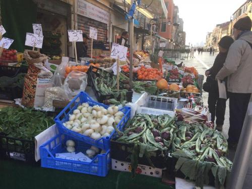 1 Giardini morning market: vegetables