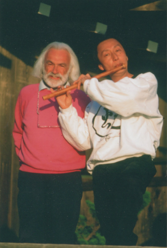 Karl Pribram and Chungliang Al Huang with flute 